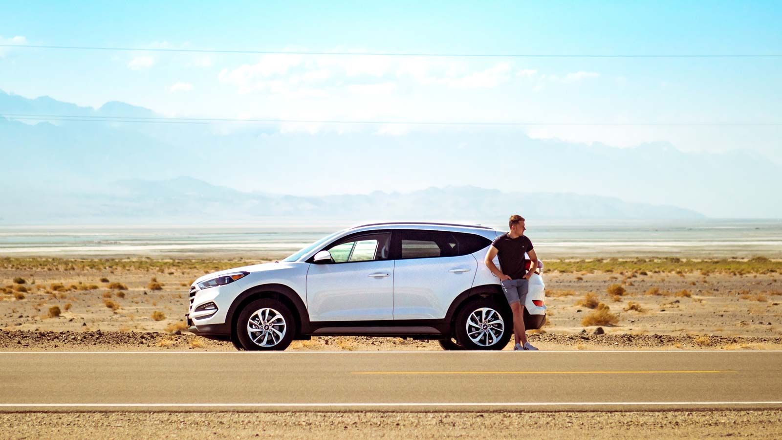 Car Breakdown on Motorway / Need Roadside Assistance © Jamie Street / unsplash.com/photos/JtP_Dqtz6D8